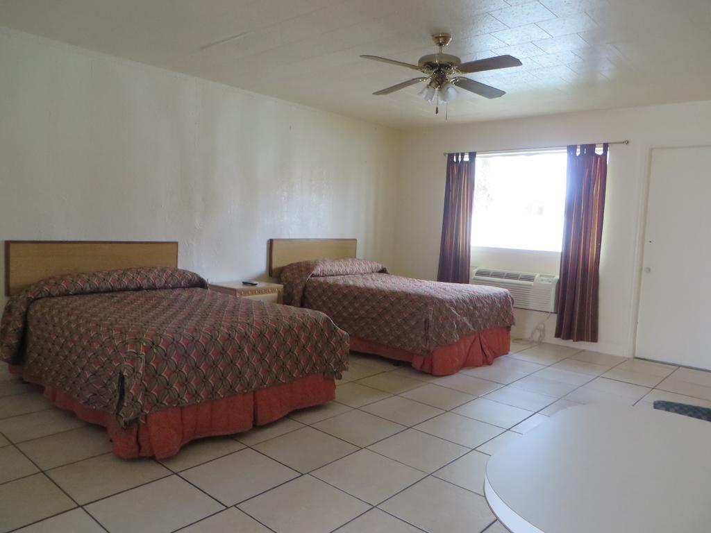 Sunset Inn- Fort Pierce, Fl Δωμάτιο φωτογραφία