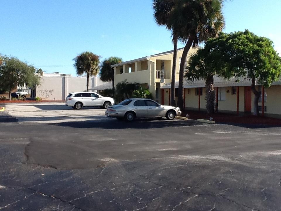 Sunset Inn- Fort Pierce, Fl Εξωτερικό φωτογραφία