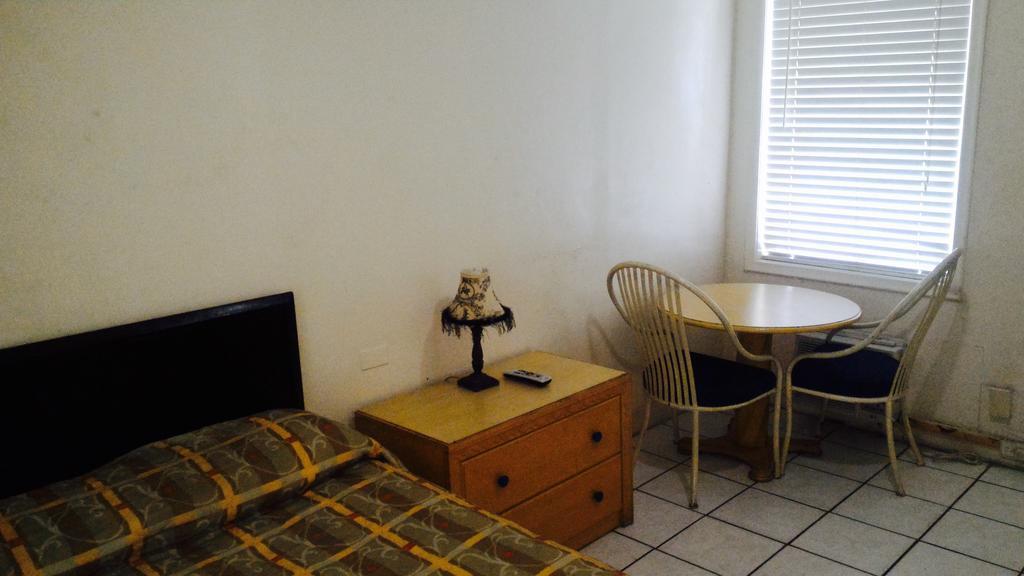Sunset Inn- Fort Pierce, Fl Εξωτερικό φωτογραφία