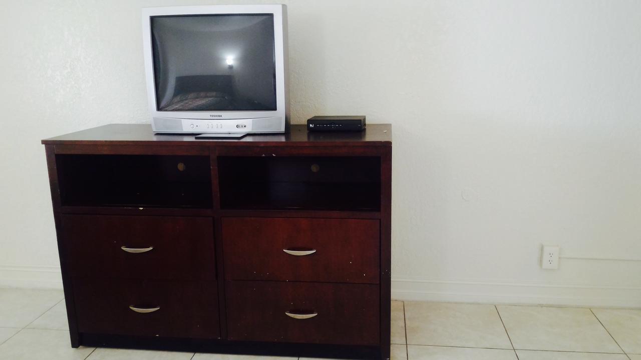 Sunset Inn- Fort Pierce, Fl Εξωτερικό φωτογραφία