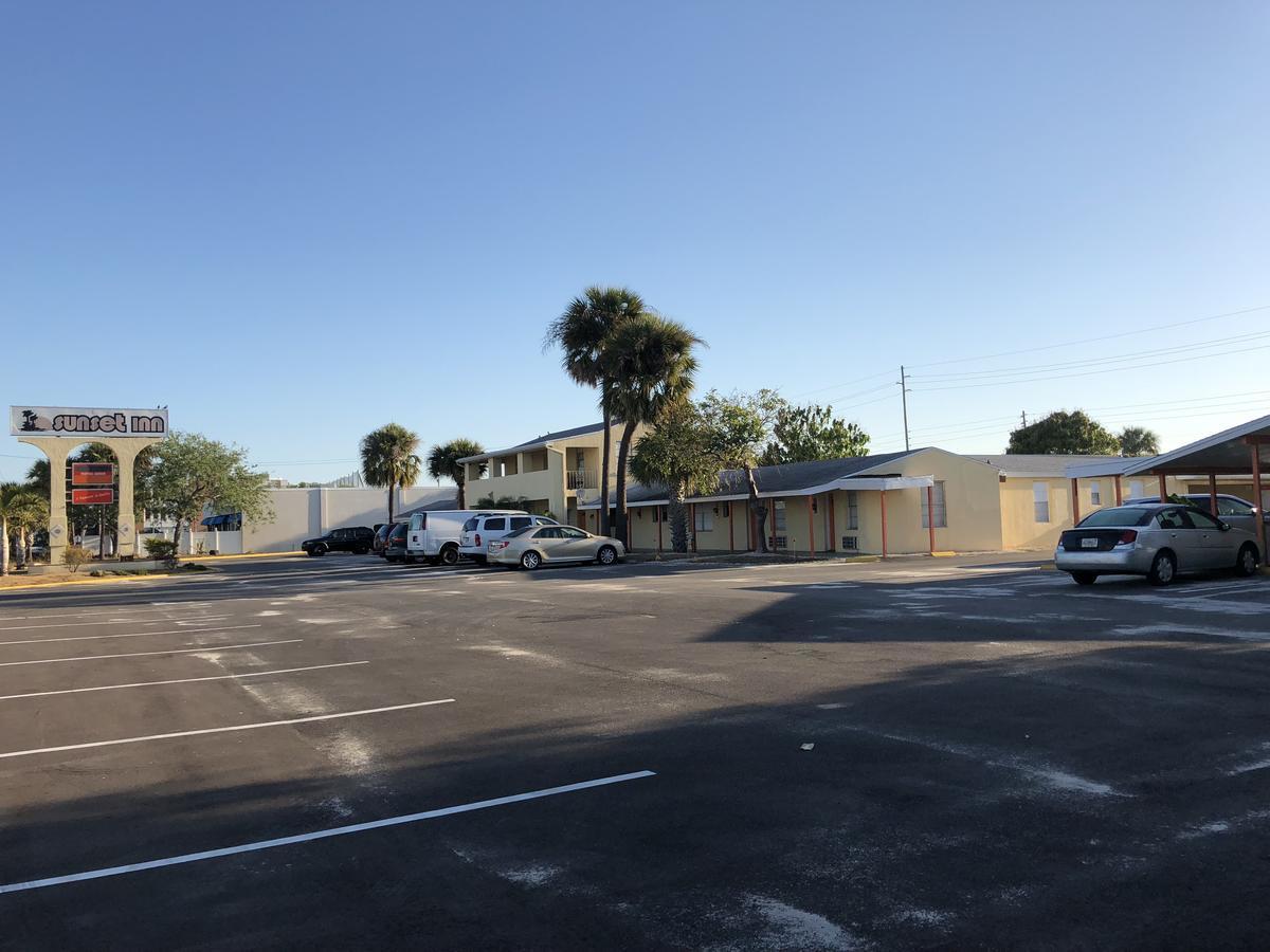 Sunset Inn- Fort Pierce, Fl Εξωτερικό φωτογραφία